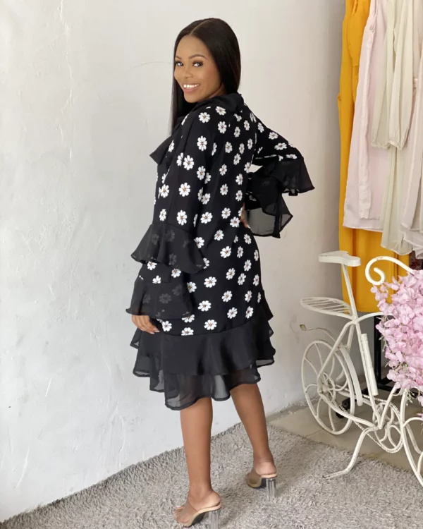 BLACK DAISY PRINT RUFFLE SHIFT DRESS - Image 2