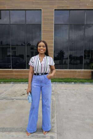 STRIPED V-NECK BLOUSE