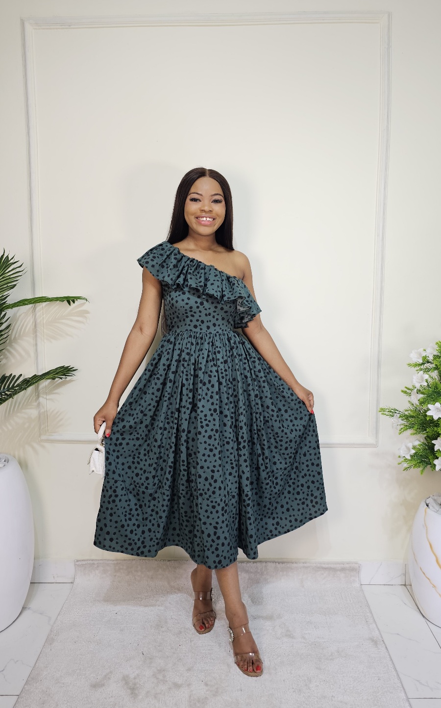 GREEN DOTTED ONE SHOULDER DRESS - Image 3