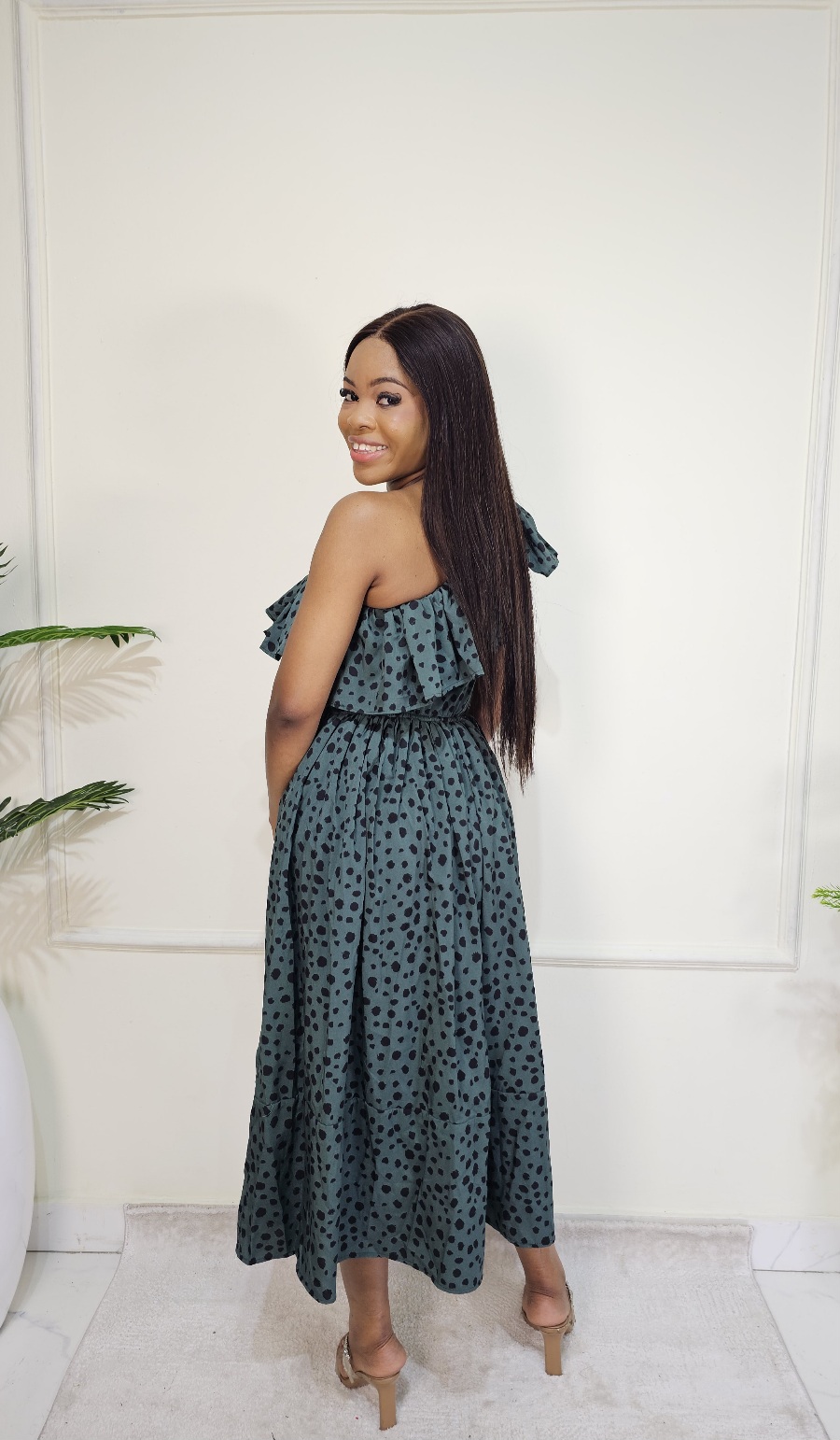 GREEN DOTTED ONE SHOULDER DRESS - Image 4